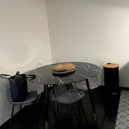 Le Chic Apartment Lourdes Luaran gambar